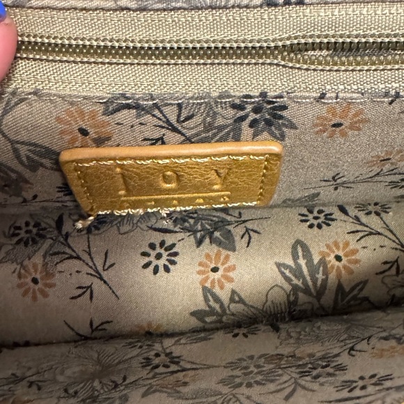 Joy Suan crossbody purse - Picture 6 of 11